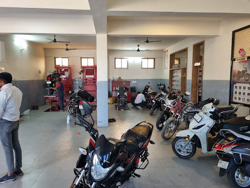 AARUSH HONDA Automotive | Show Room