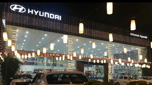 Abhishek Hyundai Automotive | Show Room