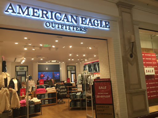 American Eagle Exclusive Store Shopping | Store