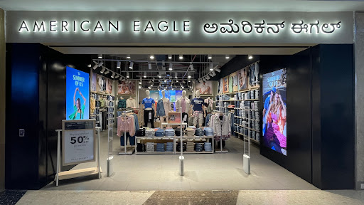 American Eagle Exclusive Store Shopping | Store