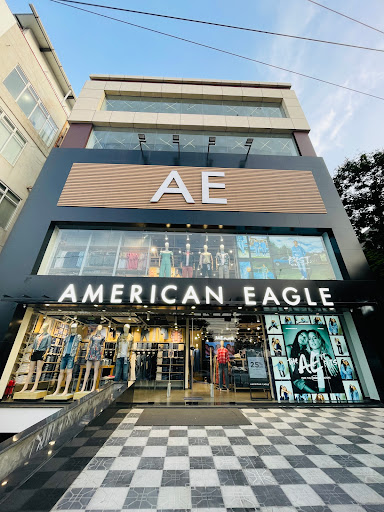 American Eagle Exclusive Store Shopping | Store