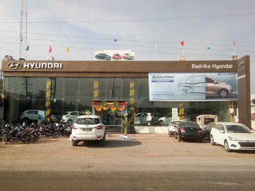 Badrika Hyundai  485001 Automotive | Show Room