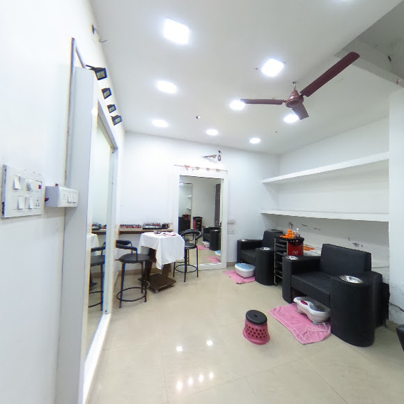 Beauty Hub Unisex Salon Active Life | Salon