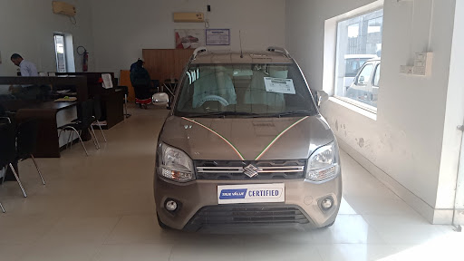 Bhandari Automobiles Pvt Ltd - maruti Automotive | Show Room