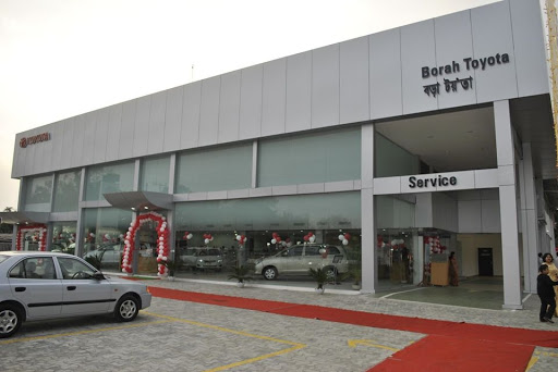 BORAH TOYOTA Automotive | Show Room