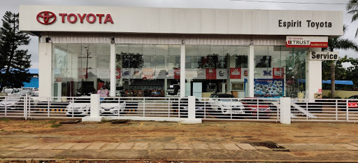 ESPIRIT TOYOTA Sales Automotive | Show Room