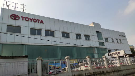 ESPIRIT TOYOTA Showroom Automotive | Show Room