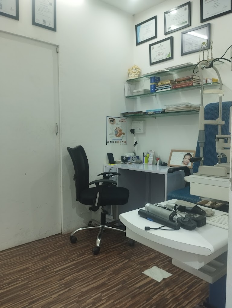 Eyez Lens Optical & Eye Clinic Medical Services | Clinics