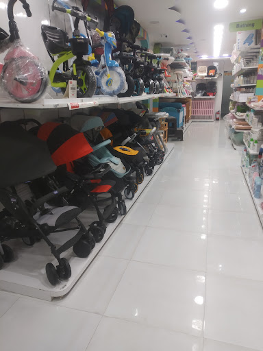 Firstcry - Store Shalimar Bagh Shopping | Store