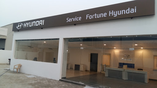 Fortune Hyundai Noida Extension Automotive | Show Room