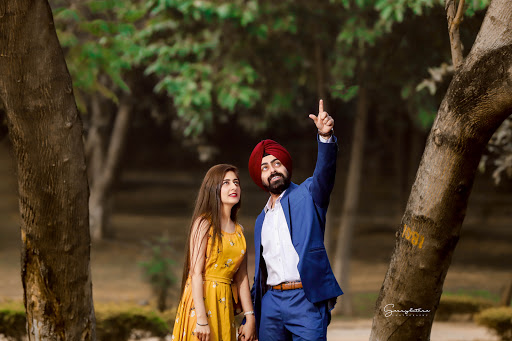 Garryluthra Wedding Photographer Event Services | Photographer