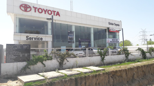 GLOBE TOYOTA Automobiles Automotive | Show Room