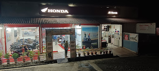 J B HONDA Automotive | Show Room