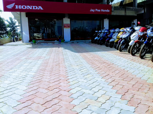 JAY PEE HONDA Automotive | Show Room