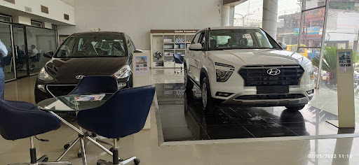 Krishna Hyundai Automotive | Show Room