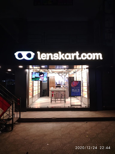 Lenskart showroom Shopping | Store