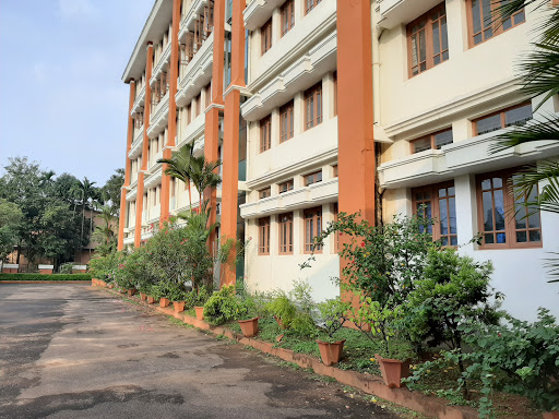 Lourdes College Of Nursing Ernakulam - Courses, Fees And Admissions 