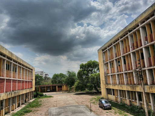 How is life at Maharani Laxmibai Medical College Jhansi How is the hostel  like double sharing room or triple What are some pictures of the college   Quora