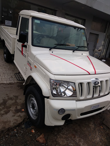 Mahindra B. Mangatram & Co Automotive | Show Room