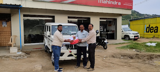 Mahindra First Choice (Sri Srinivasa Auto World) Automotive | Show Room