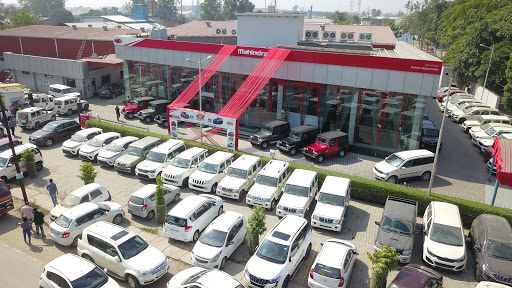 Mahindra Kumar Autowheels - SUV Automotive | Show Room