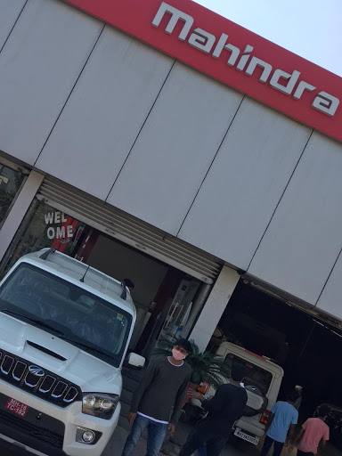 MAHINDRA SABLOK CARS Automotive | Show Room