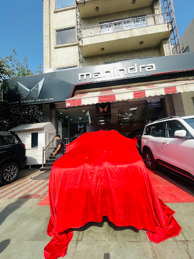 Mahindra Synergy Cars Automotive | Show Room