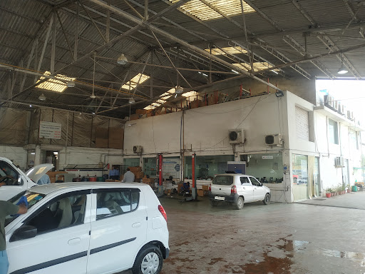 Maruti Suzuki ARENA (Kiran Motors) Automotive | Show Room