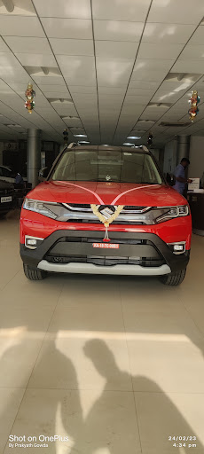 Maruti Suzuki ARENA (Shruti Motors) Automotive | Show Room