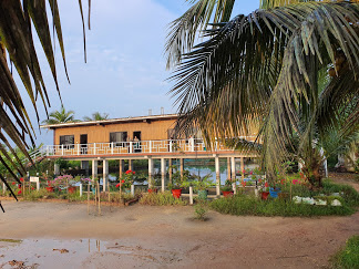 Munroe Drive Inn Island Accomodation | Resort