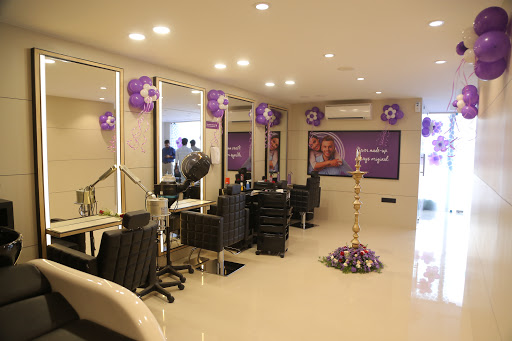 Naturals Salon & Spa Active Life | Salon