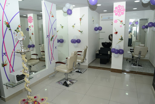 Naturals Salon & Spa Active Life | Salon