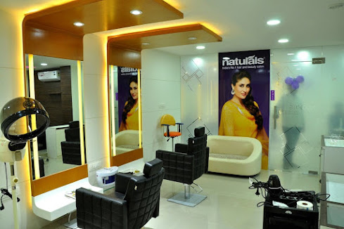 Top Hair Treatment Salons in Kr Road Davangere, Davangere - Best