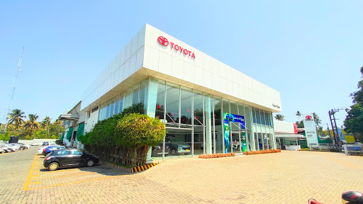 NIPPON TOYOTA Showroom Automotive | Show Room