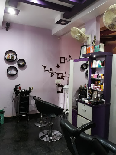 NIVETHA BEAUTY CLINIC Active Life | Salon