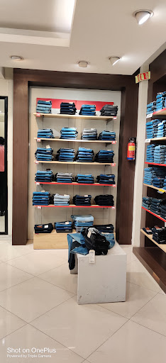 Peter England - Karol Bagh Shopping | Store