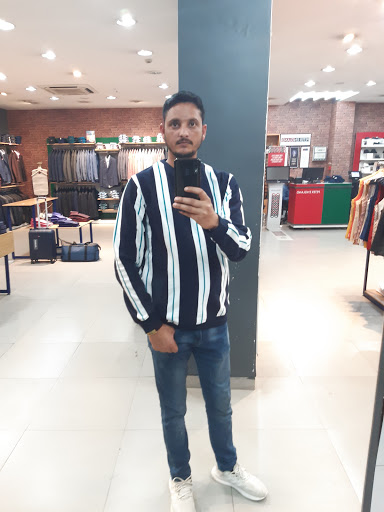 Peter England - Meerut Shopping | Store