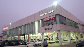 PIONEER TOYOTA Automotive | Show Room