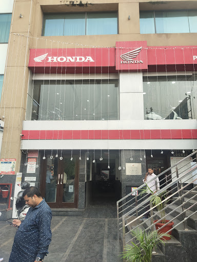 Platinum Honda Automotive | Show Room