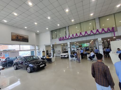 Raja Hyundai Automotive | Show Room