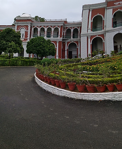 Rajkumar College Raipur Courses Fees And Admissions Joon Square