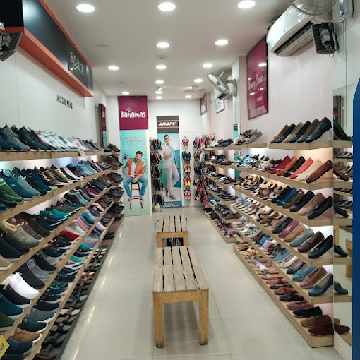 Relaxo Footwear Shopping | Store