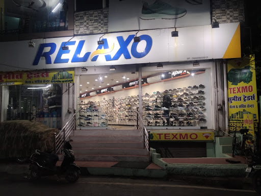 Relaxo Footwear Shopping | Store