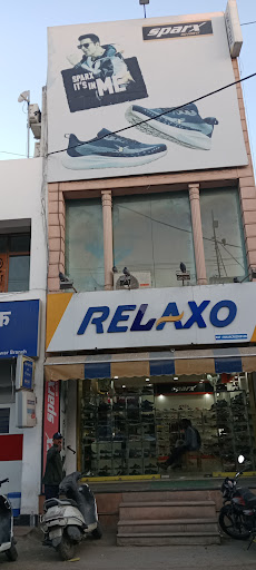 Relaxo Shoes Showroom Shopping | Store