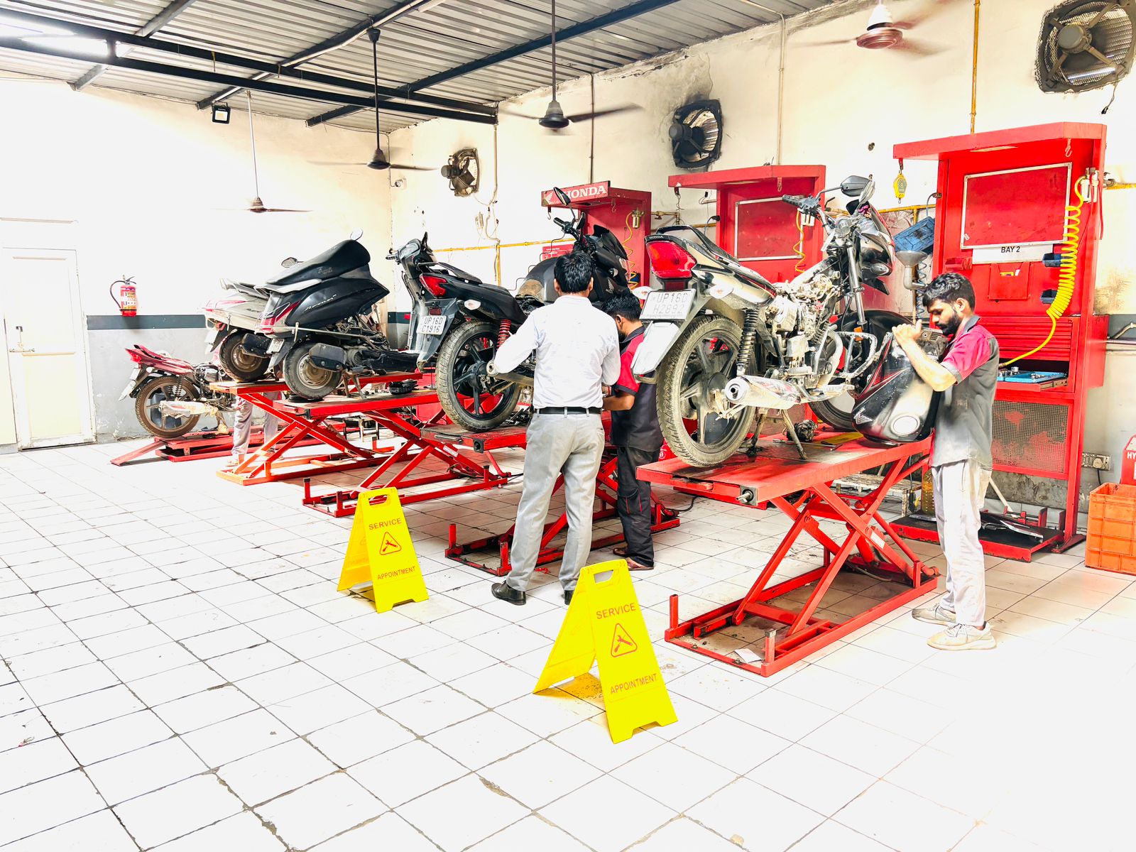 Republic Honda Showroom and Service Center Automotive | Show Room