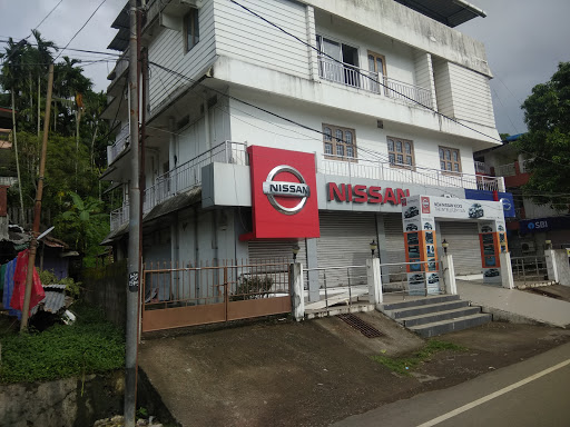 RIO NISSAN Automotive | Show Room