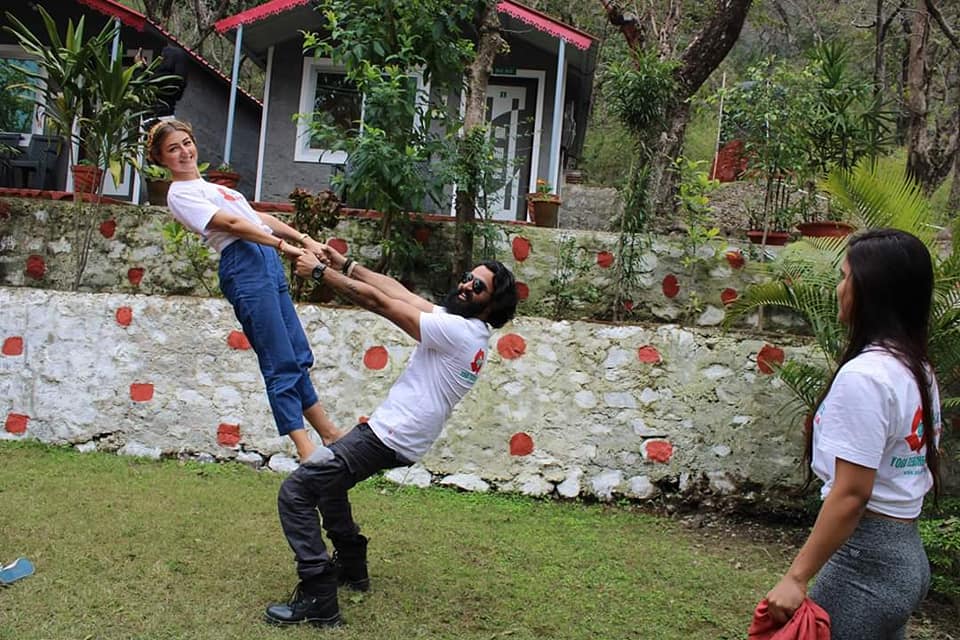 Rishikesh Yoga Study Center Active Life | Yoga and Meditation Centre