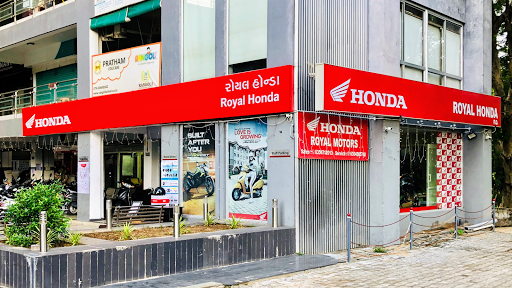 Royal Honda Kudasan Automotive | Show Room