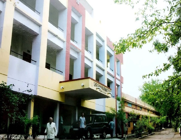 Shri Ram Pharmacy (D)College Education | Colleges