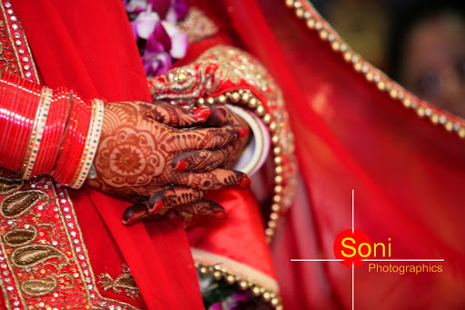 Soni Photographics Event Services | Photographer